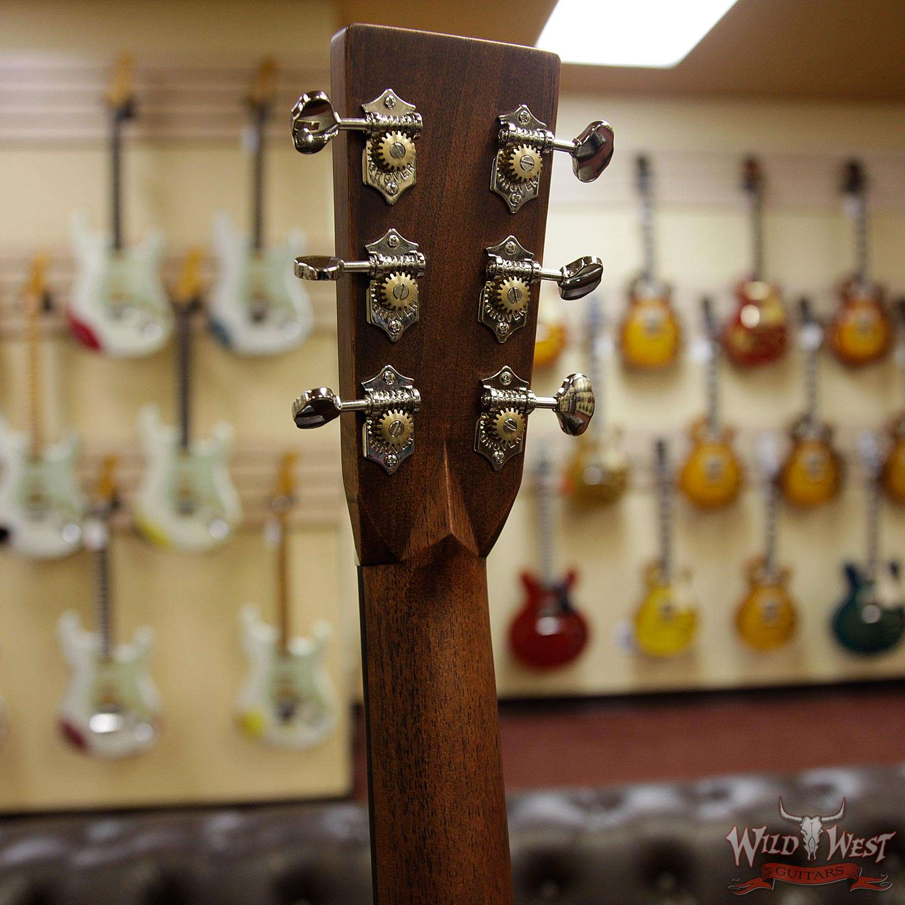 martin-d28-22271280-hf__wwg.jpg Martin Standard Series D-28 Dreadnought Acoustic Guitar Natural - Image 8