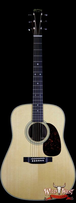 Martin Standard Series D-28 Dreadnought Acoustic Guitar Natural