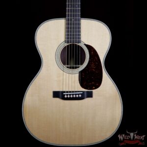 Martin USA 000-28 Modern Deluxe East Indian Rosewood with Ebony Fingerboard - Image 3
