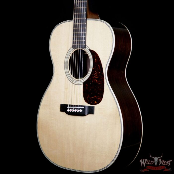 Martin USA 000-28 Modern Deluxe East Indian Rosewood with Ebony Fingerboard - Image 2
