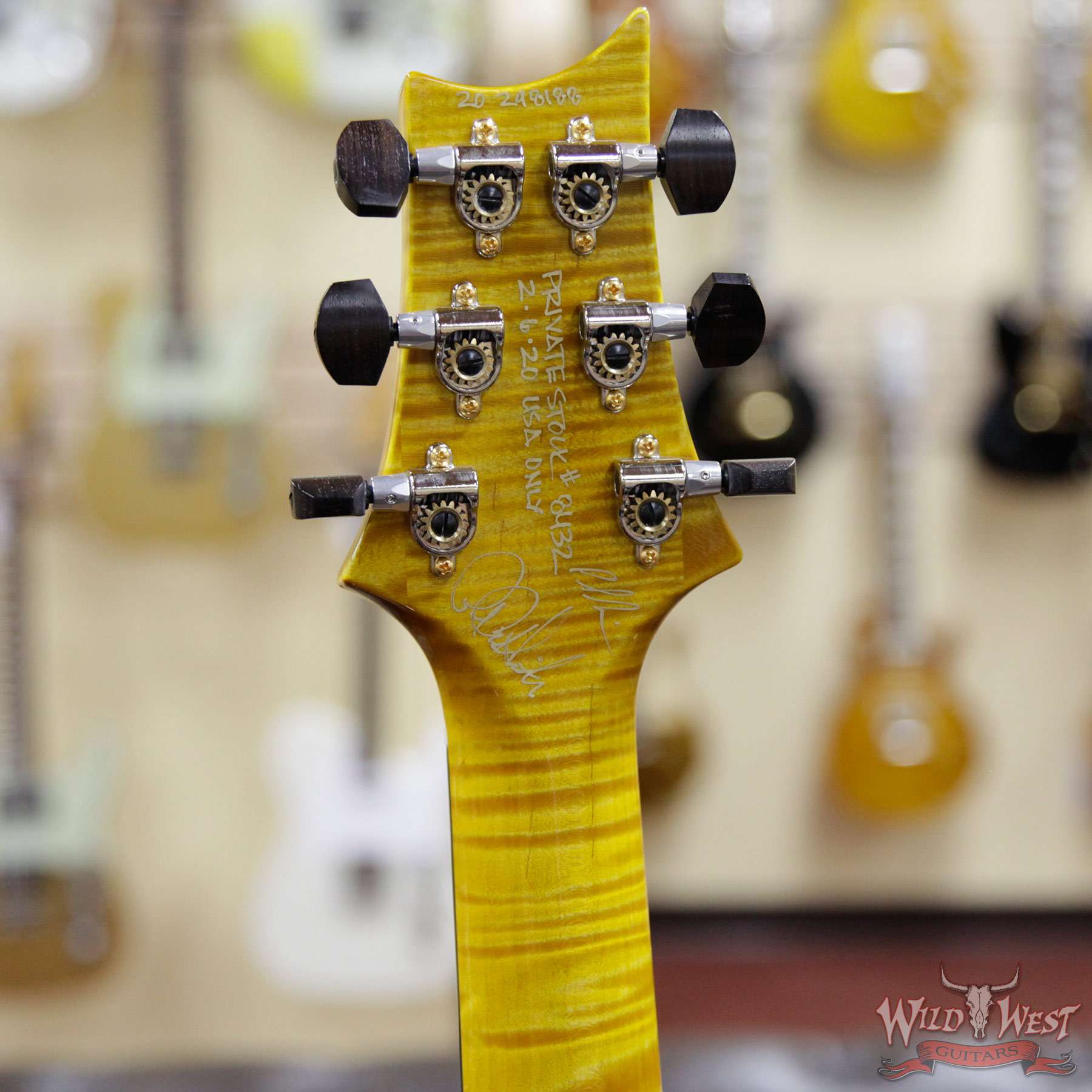 prs-ps8432-mccartysh-honeygold-298188-hb__wwg.jpg PRS Private Stock #8432 McCarty Trem Semi-Hollow in 25.5’’ Scale Brazilian Rosewood Fingerboard Flame Maple Neck Honey Gold - Image 6