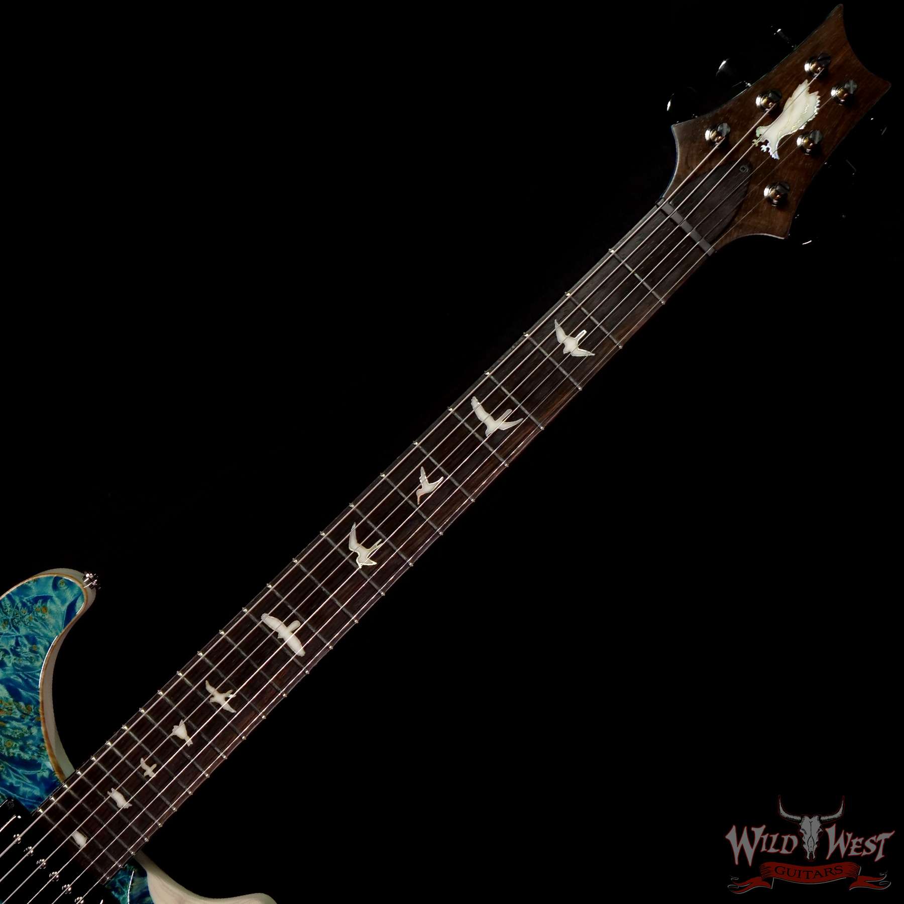 prs-ps9122-cu24p-brz-320900-c2__wwg.jpg Paul Reed Smith PRS Private Stock # 9122 Custom 24 Piezo Burl Maple Top Brazilian Rosewood Board Faded Turquoise - Image 4