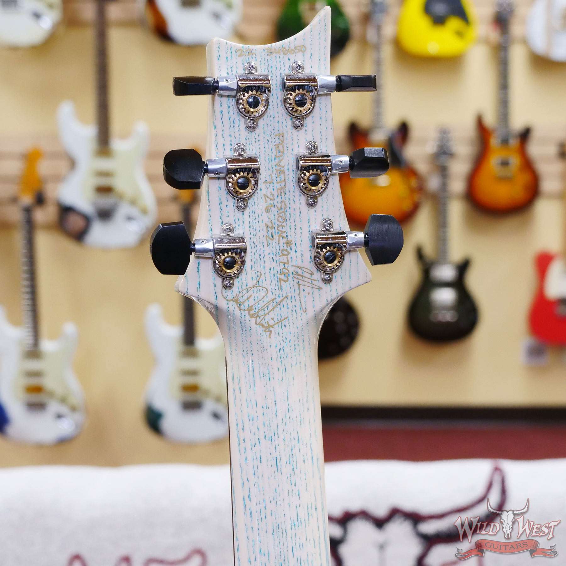 prs-ps9792-348650-d6__wwg.jpg Paul Reed Smith PRS Private Stock #9792 Custom 24 Spalted Maple Top Ash Body & Neck Natural with Blue Smoked Silver Leaf - Image 12