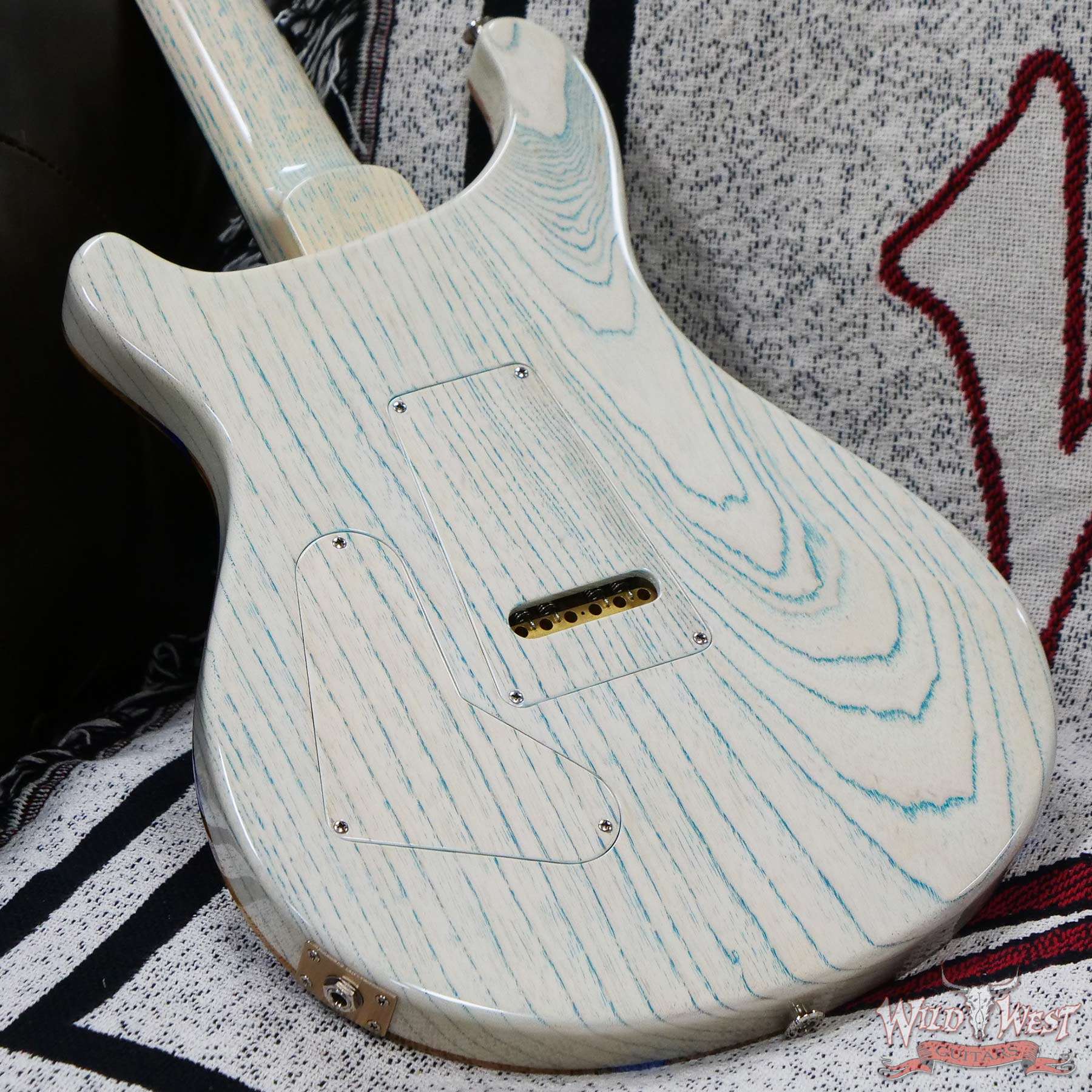 prs-ps9792-348650-d7__wwg.jpg Paul Reed Smith PRS Private Stock #9792 Custom 24 Spalted Maple Top Ash Body & Neck Natural with Blue Smoked Silver Leaf - Image 13