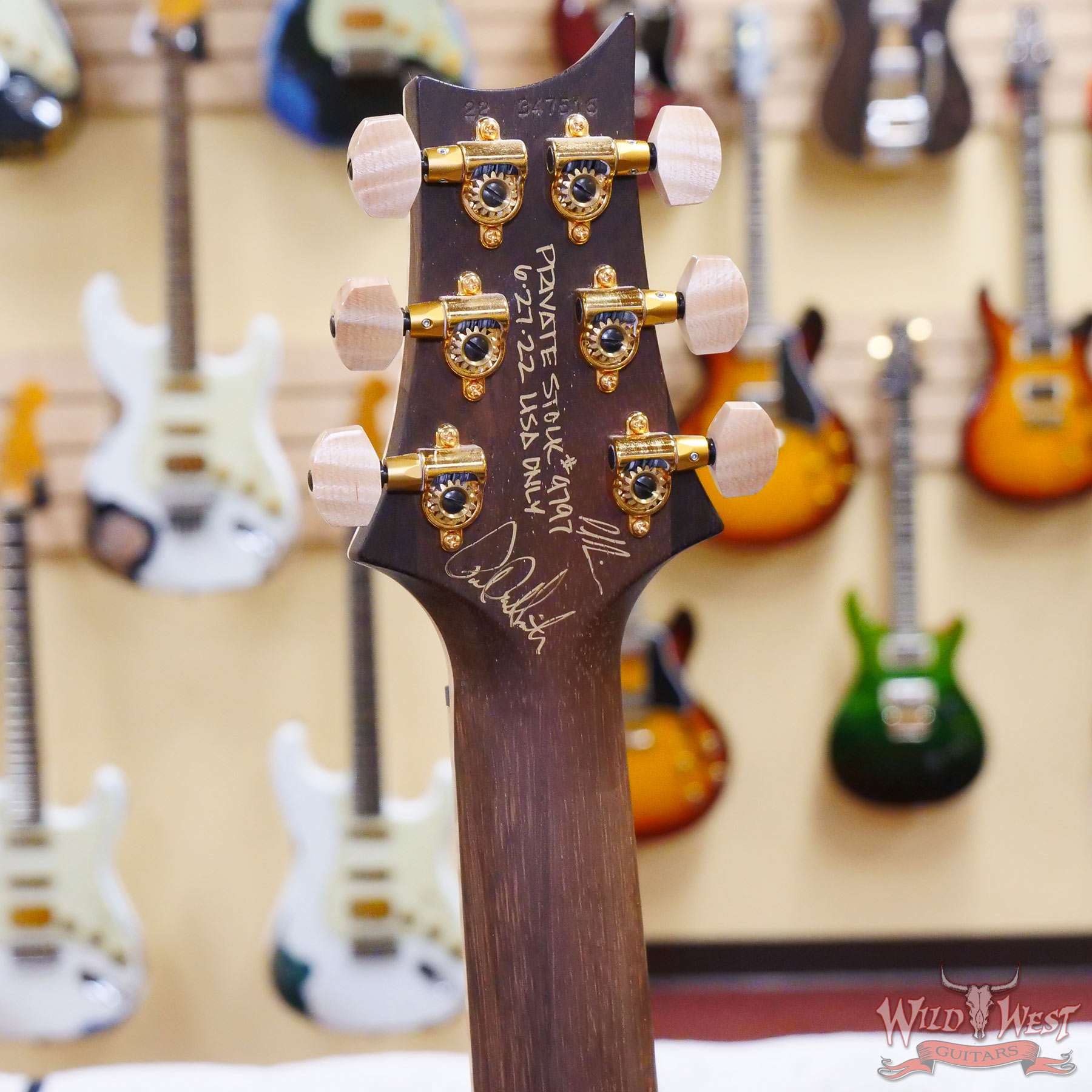prs-ps9797-347516-d5__wwg.jpg Paul Reed Smith PRS Private Stock #9797 Custom 24 Quilt Maple Top Brazilian Rosewood Neck & Board Laguna Dragon’s Breath - Image 10