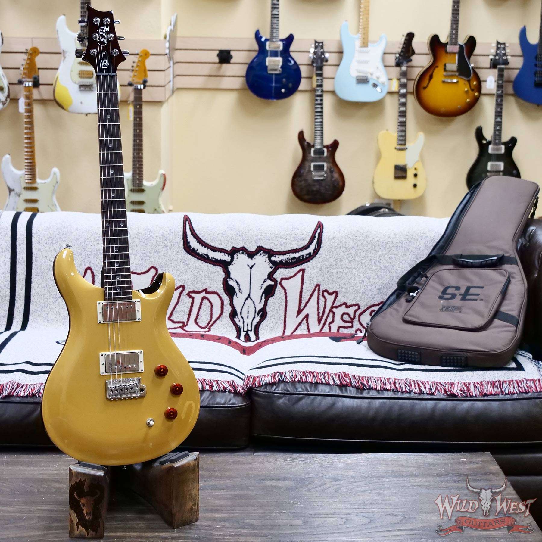 prs-se-dgt-f103731-d1__wwg.jpg 2024 Paul Reed Smith PRS SE DGT David Grissom Signature Model McCarty Gold Top with Moon Inlays 7.60 LBS - Image 4