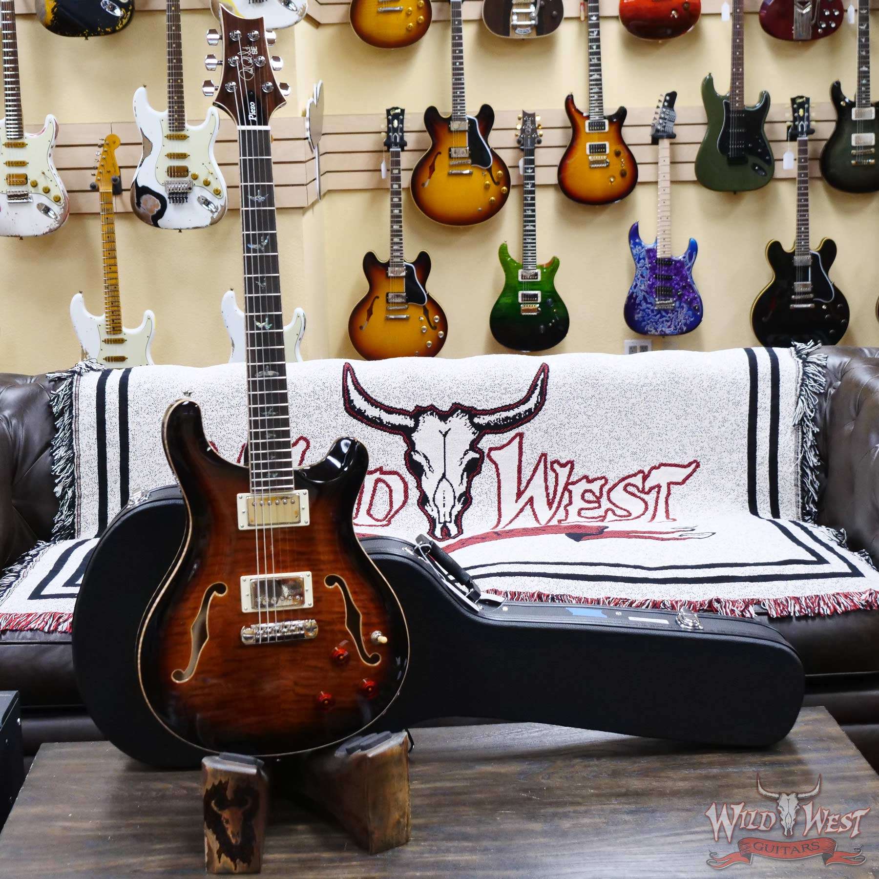 prs-se-hbipiezo-bgb-f14592-d1__wwg.jpg Paul Reed Smith PRS SE Hollowbody II Piezo Black Gold Burst F14592 - Image 5
