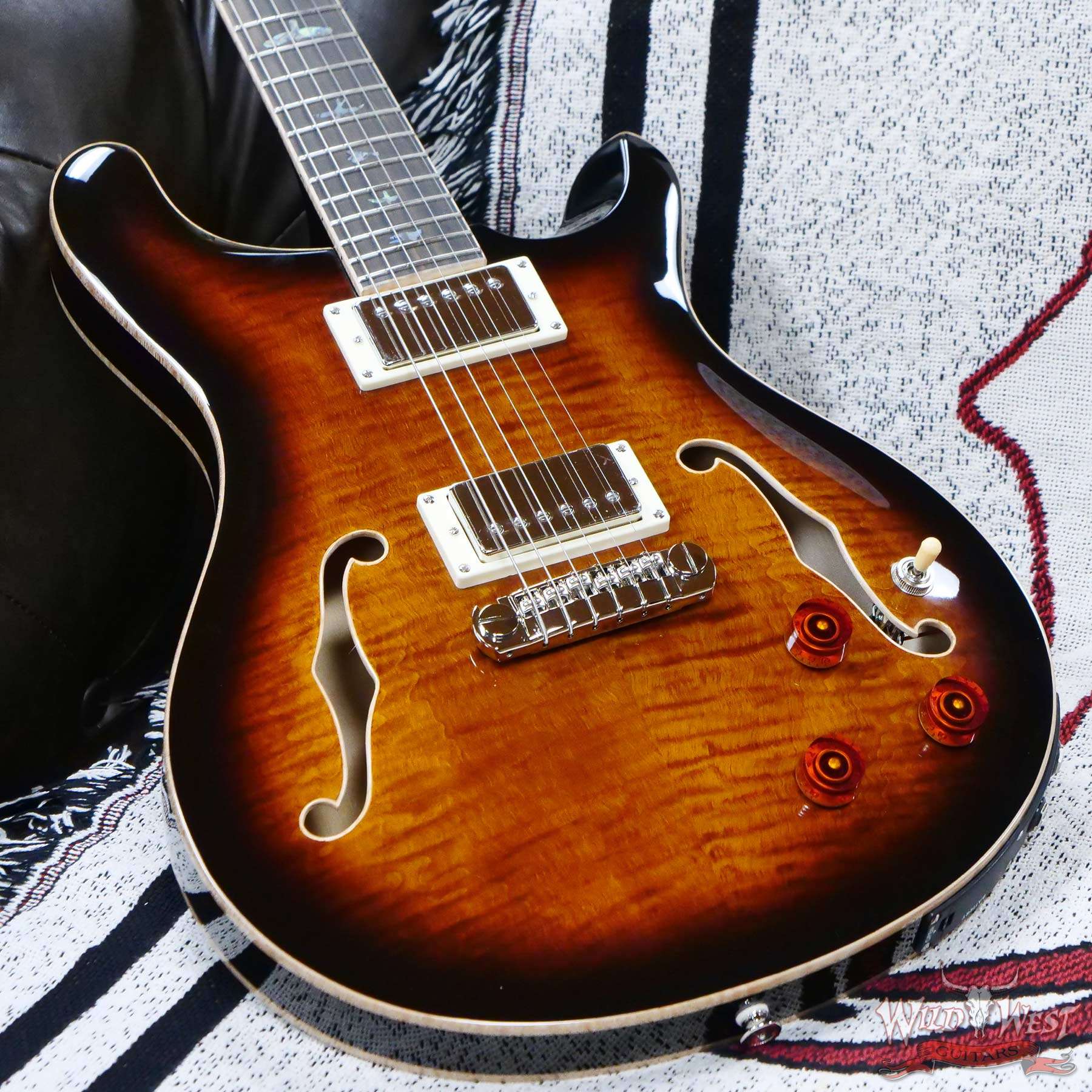 prs-se-hbipiezo-bgb-f14592-d3__wwg.jpg Paul Reed Smith PRS SE Hollowbody II Piezo Black Gold Burst F14592 - Image 7