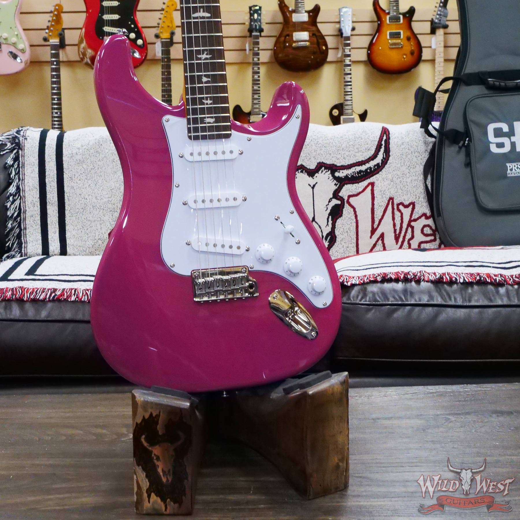prs-se-silversky-d64092-d3__wwg.jpg Paul Reed Smith PRS SE Silver Sky John Mayer Model Rosewood Fingerboard Dragon Fruit - Image 6