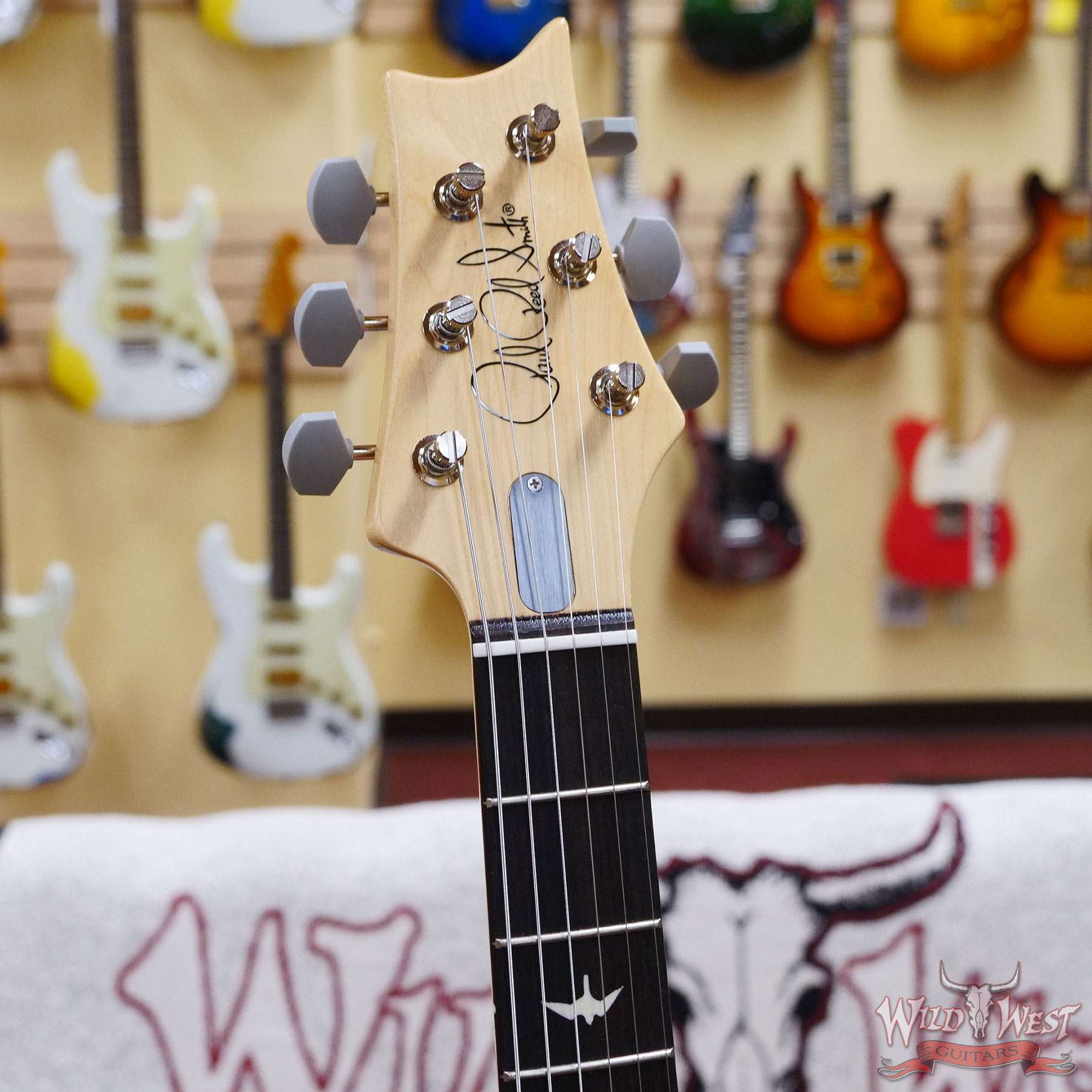 prs-ss-roxy-352502-d2__wwg.jpg Paul Reed Smith PRS John Mayer Signature Model Silver Sky Rosewood Fingerboard Roxy Pink - Image 7
