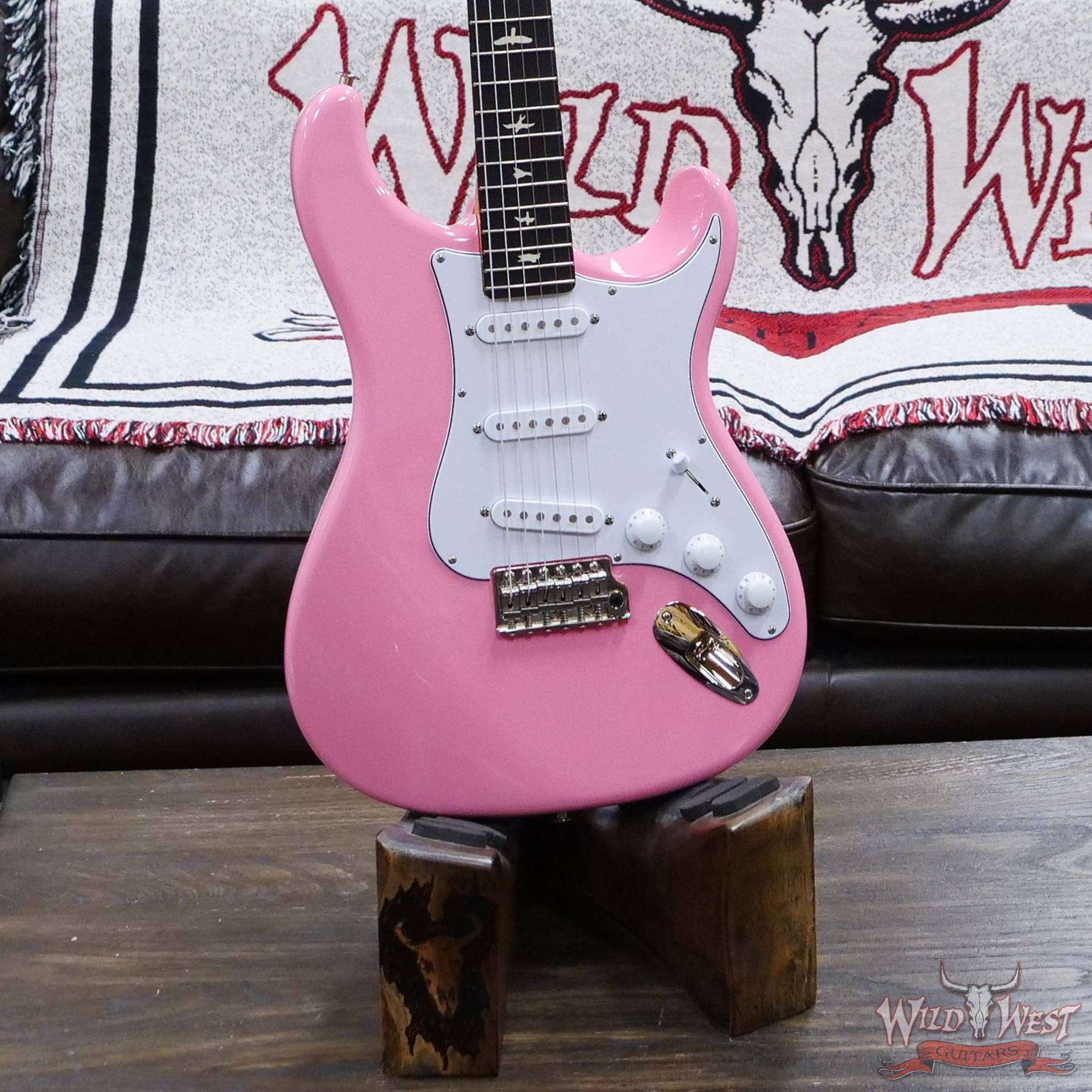 prs-ss-roxy-352502-d3__wwg.jpg Paul Reed Smith PRS John Mayer Signature Model Silver Sky Rosewood Fingerboard Roxy Pink - Image 8