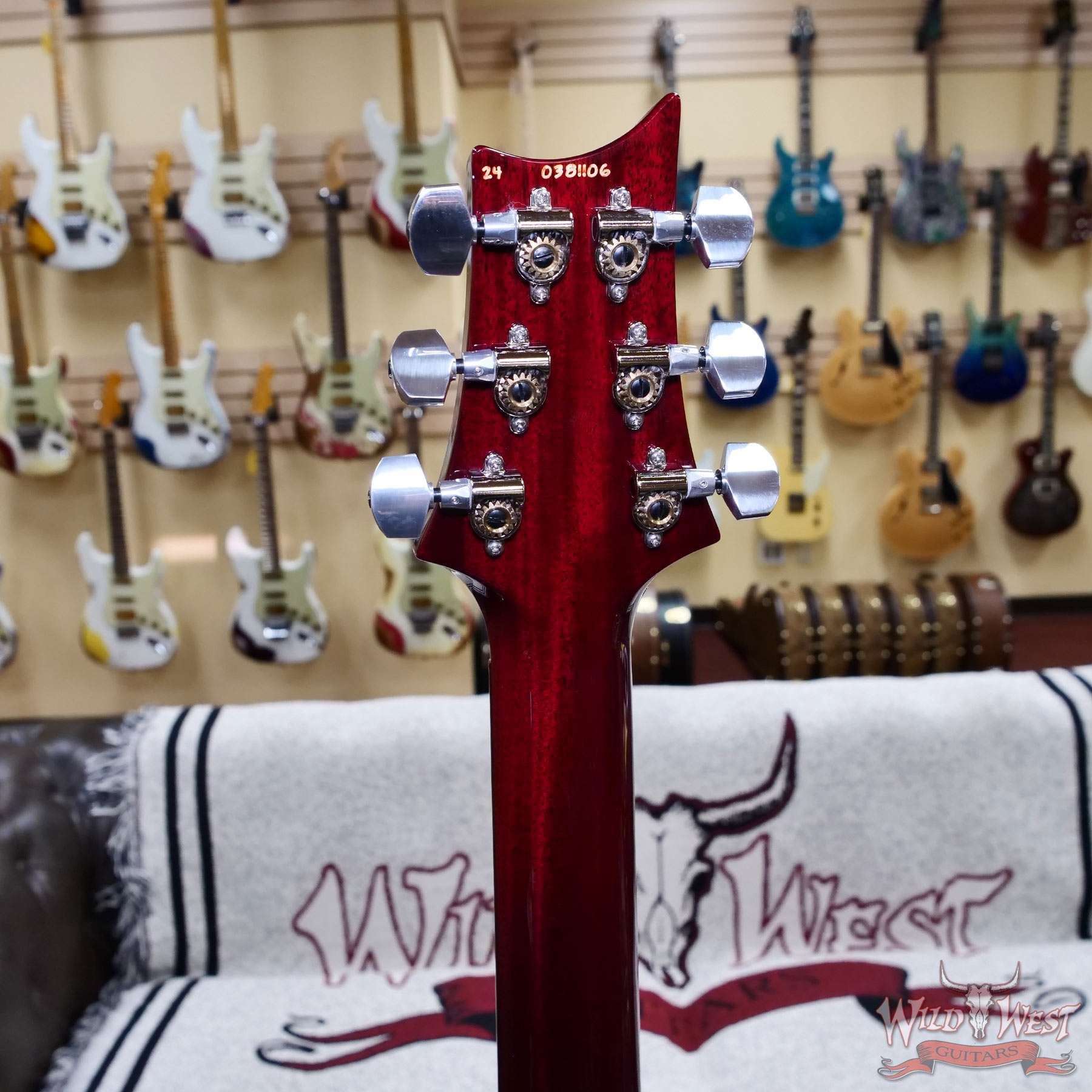 prs-tremonti-d4__wwg.jpg Paul Reed Smith PRS Mark Tremonti Signature Model with Stoptail Charcoal Cherry Sunburst 9.15 LBS - Image 9