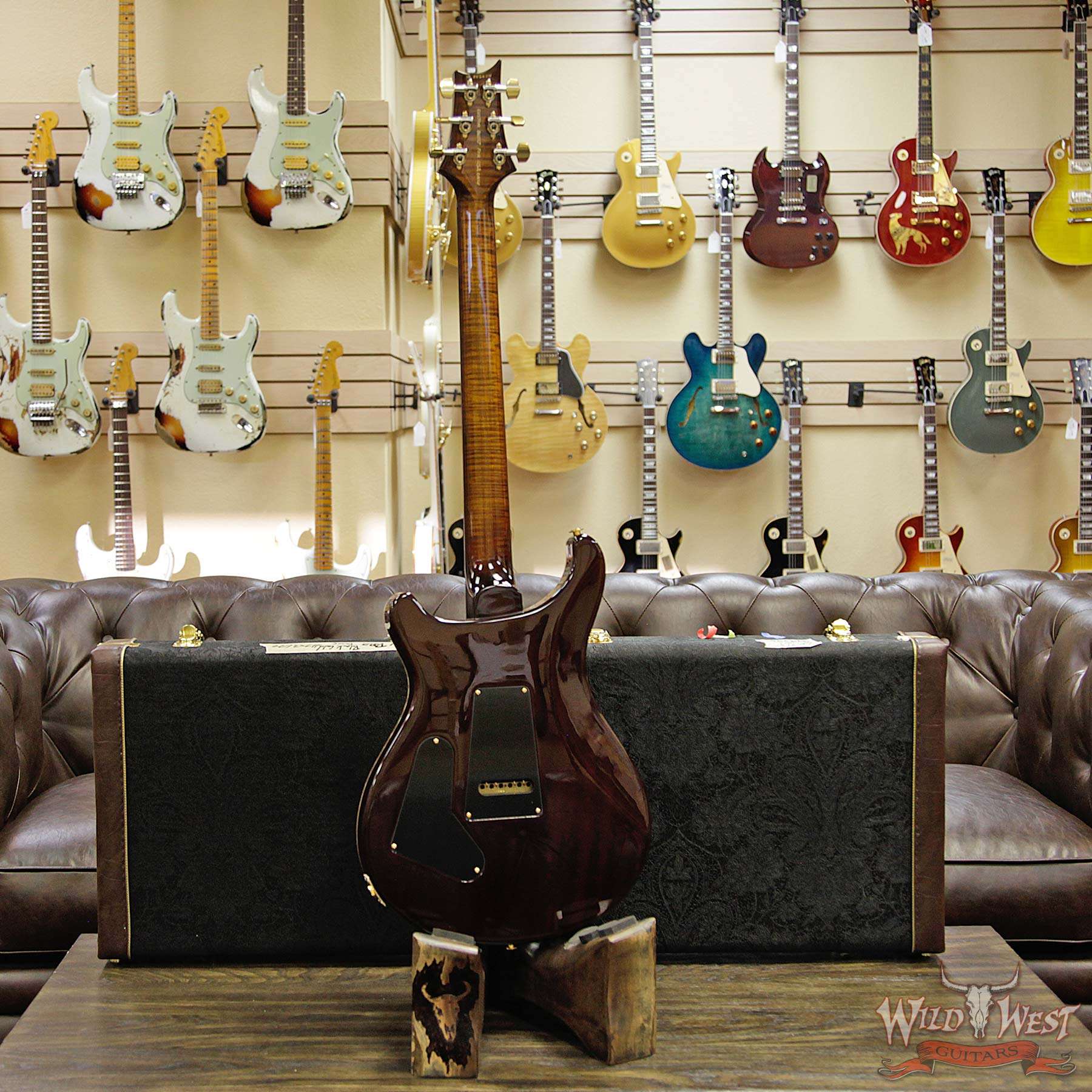 prs-wl-ap-ft-cu24fb-fn-brz-blackgoldburst-253674-d4__wwg.jpg PRS Wood Library Artist Package Custom 24 Fatback Flame Neck Brazilian Rosewood Board Black Gold Burst - Image 15