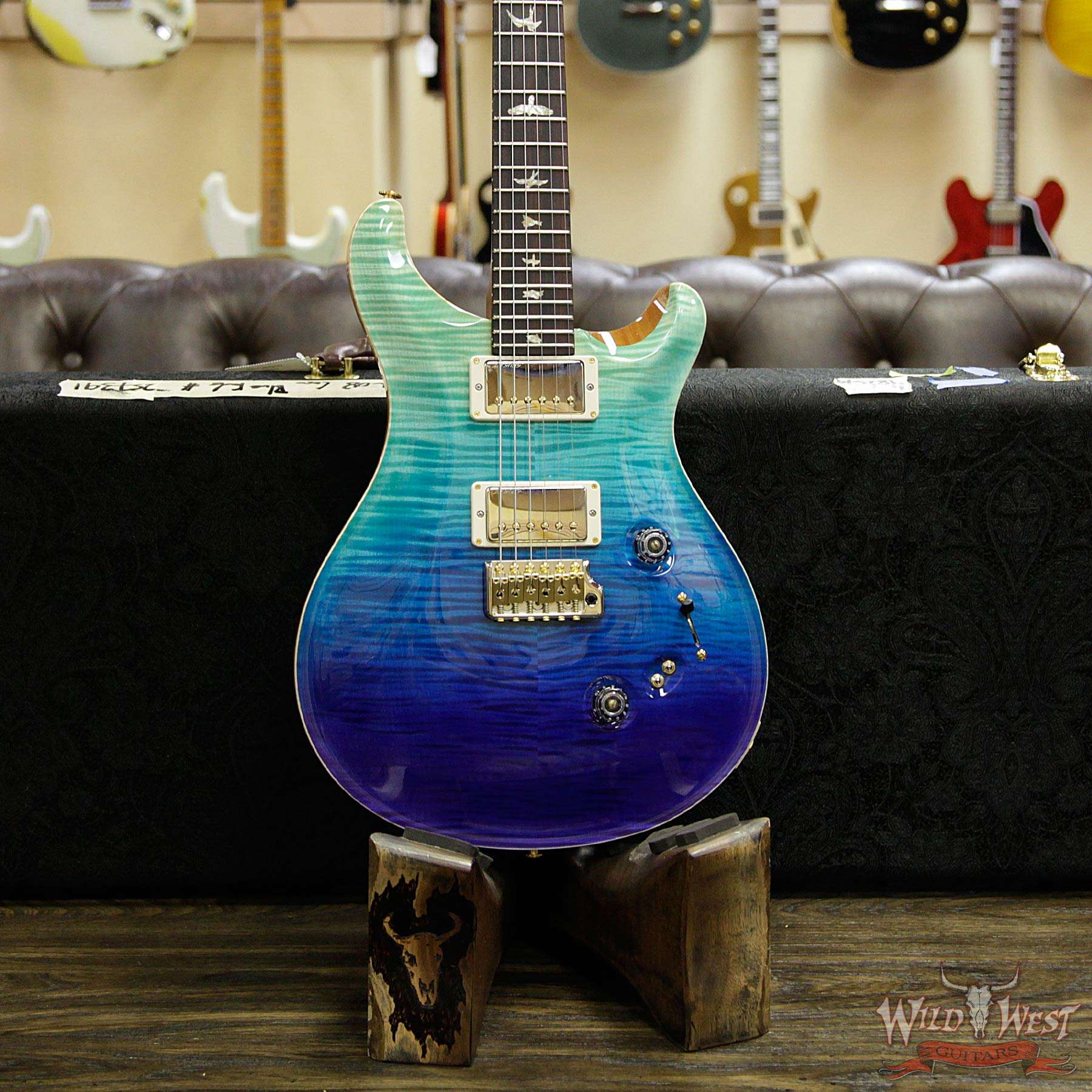 prs-wl-f10-cu2408-coco-bluefade-257391-d1__wwg.jpg PRS Wood Library 10 Top Custom 24-08 Flame Maple Top Cocobolo Fingerboard Blue Fade - Image 10