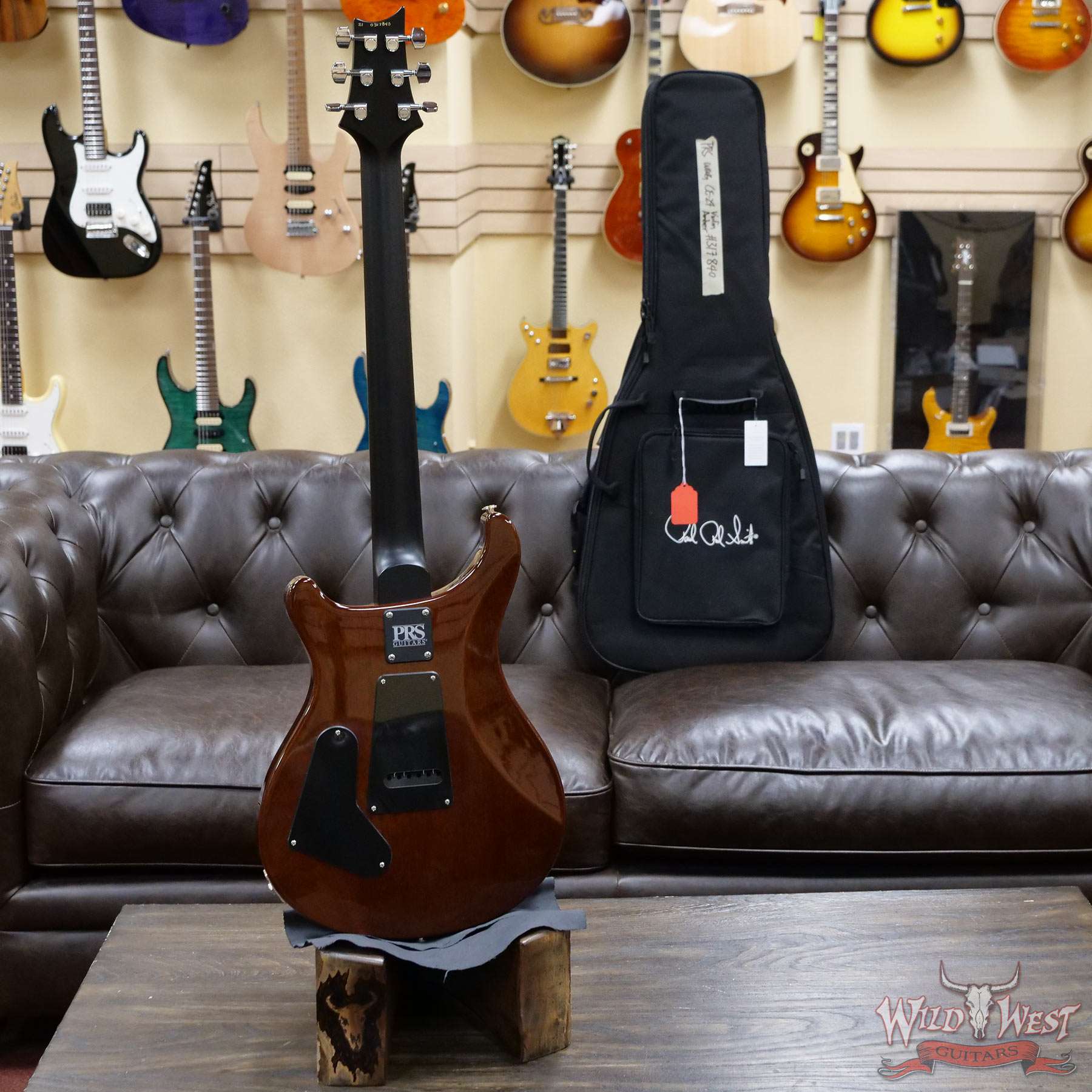 prs-wwg-ce24-blue-314505-d4__wwg.jpg Paul Reed Smith PRS Wild West Guitars Special Run Flame Top Black Neck CE 24 Violin Amber Burst (Blemish) - Image 9