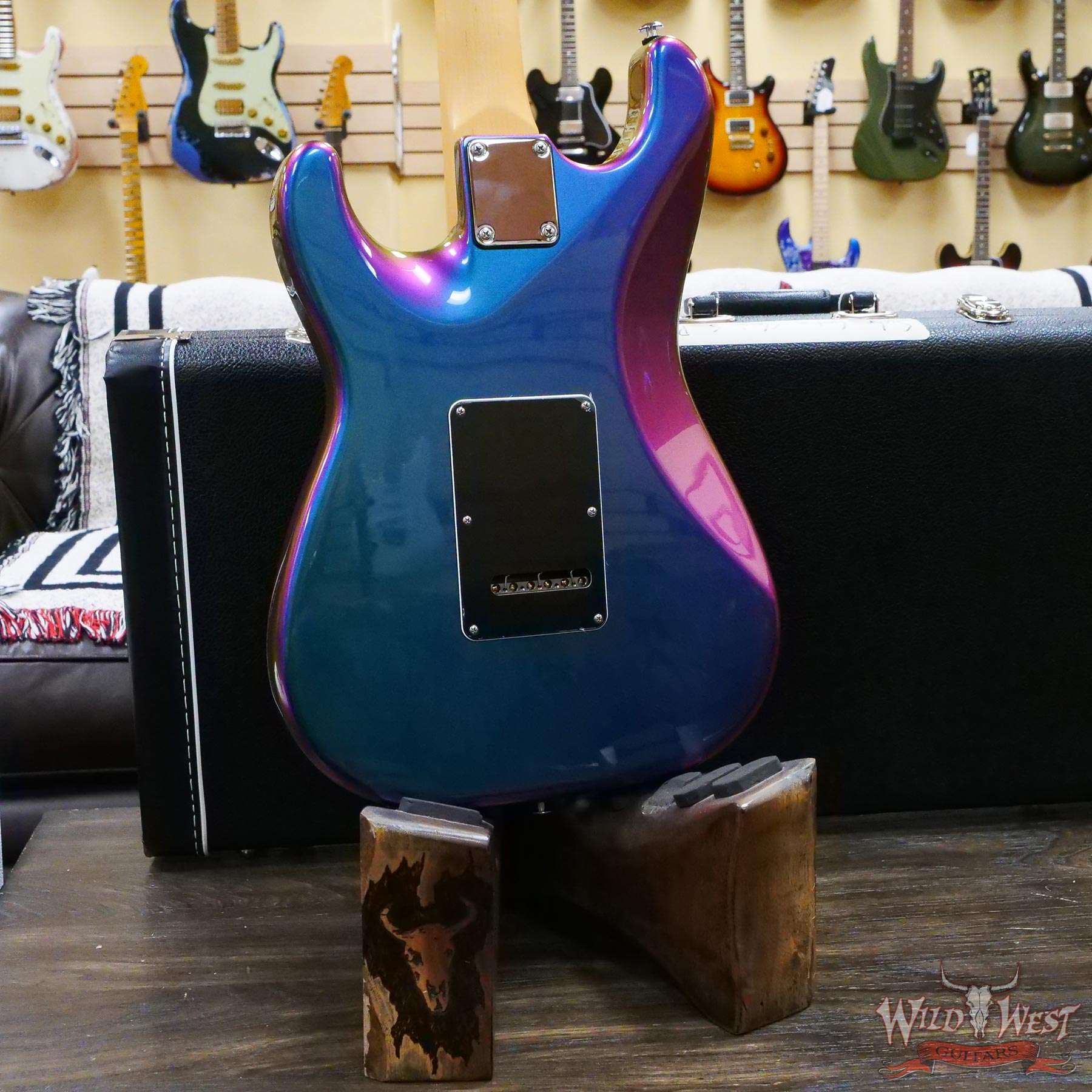 suhr-67248-d6__wwg.jpg Suhr Custom Classic S HSS Maple Fingerboard Matching Color Headstock Prism - Image 11