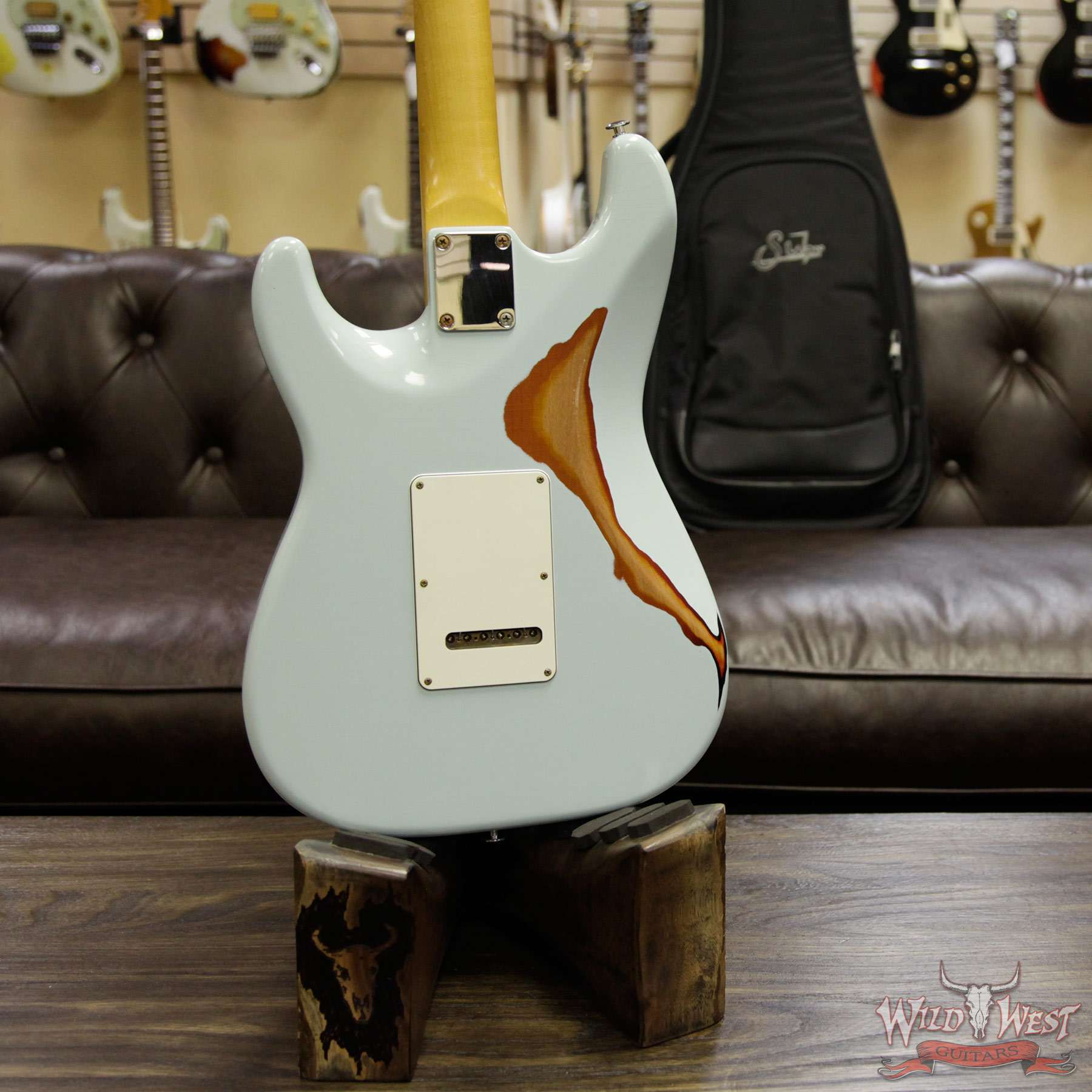 suhr-classicantiqueprohss-snb-js4k9w-d4__wwg.jpg Suhr Limited Classic Antique Pro HSS Rosewood Fretboard Sonic Blue over 3 Tone Burst - Image 11