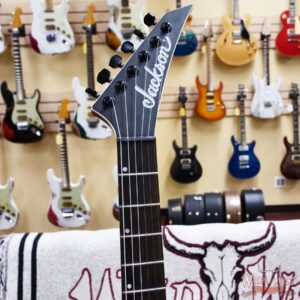 Jackson American Series Virtuoso HT Hardtail Streaked Ebony Fingerboard Satin Black 7.45 lbs - Image 5