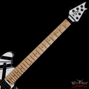 EVH Custom Shop USA Special Edition Wolfgang EVH Stripes White/Black Relic 7.60 lbs - Image 4