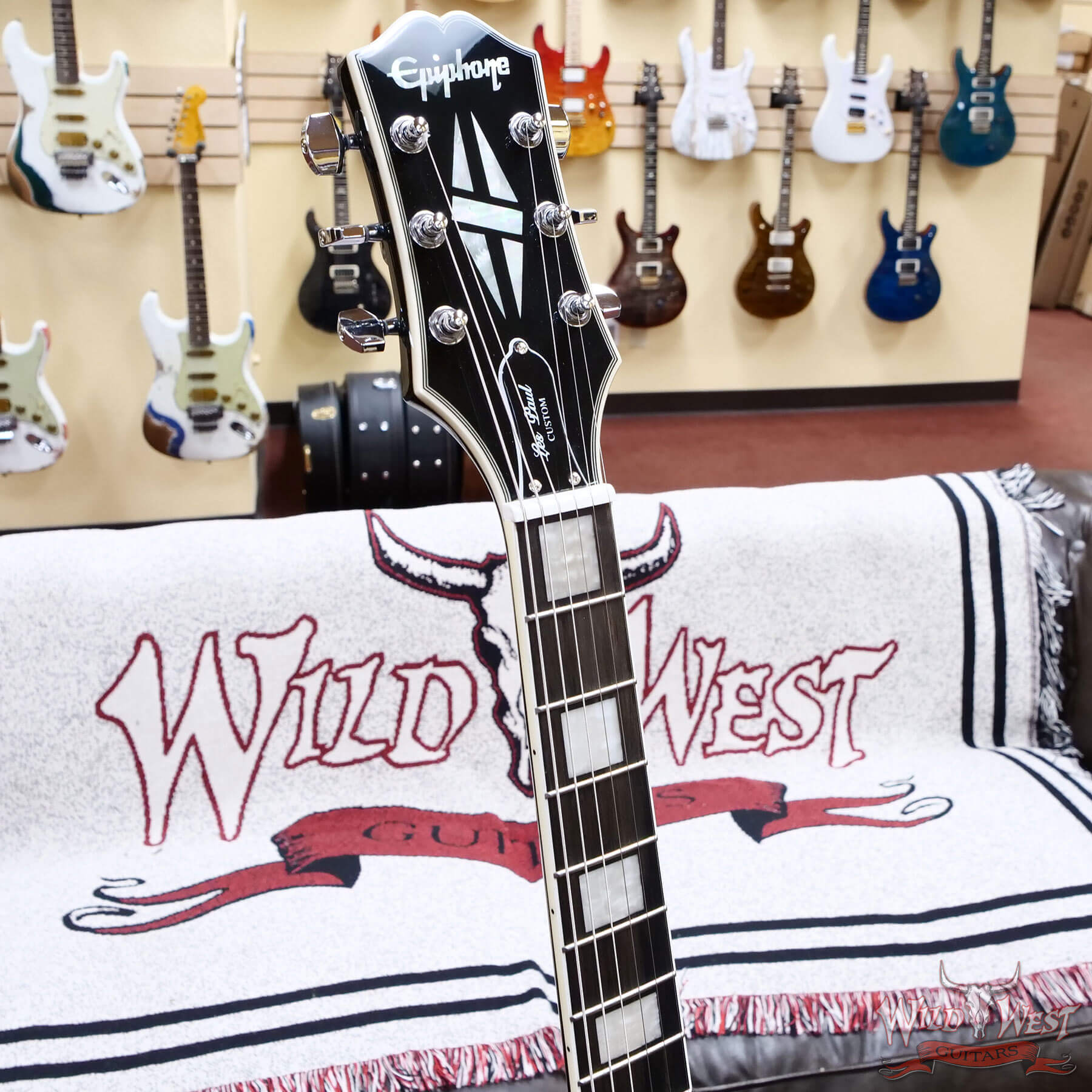 Epiphone-23061526595-D2 Epiphone Adam Jones Les Paul Custom Art Collection Mark Ryden’s “Queen Bee” Antique Silverburst 9.80 lbs - Image 5