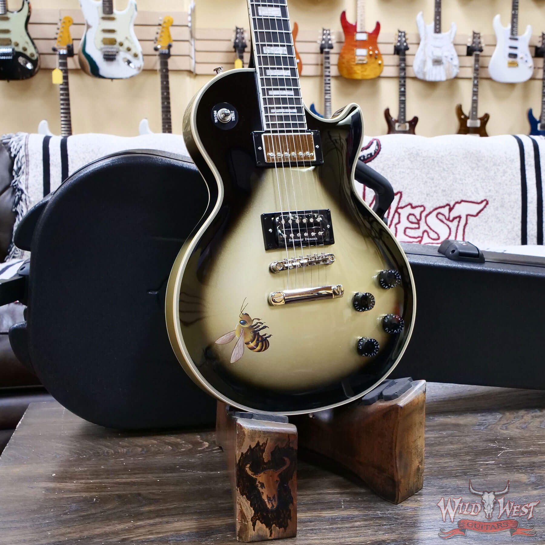 Epiphone-23061526595-D3 Epiphone Adam Jones Les Paul Custom Art Collection Mark Ryden’s “Queen Bee” Antique Silverburst 9.80 lbs - Image 6