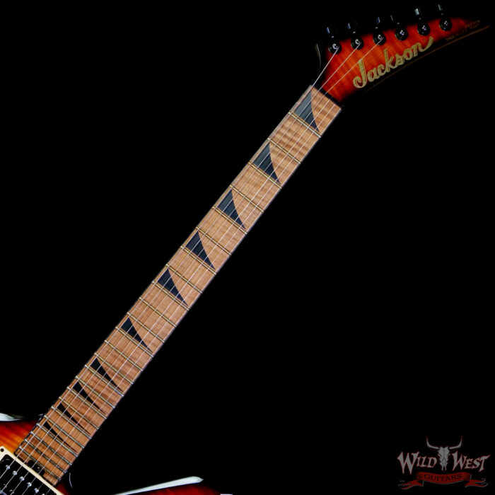 Jackson Custom Shop Kelly Flame Maple Top Ash Body Roasted Maple Neck and Fingerboard TOM Birdge 3-Tone Sunburst 8.20 lbs - Image 5