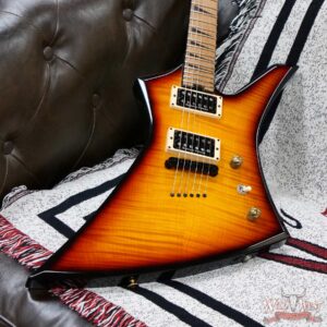 Jackson Custom Shop Kelly Flame Maple Top Ash Body Roasted Maple Neck and Fingerboard TOM Birdge 3-Tone Sunburst 8.20 lbs - Image 9