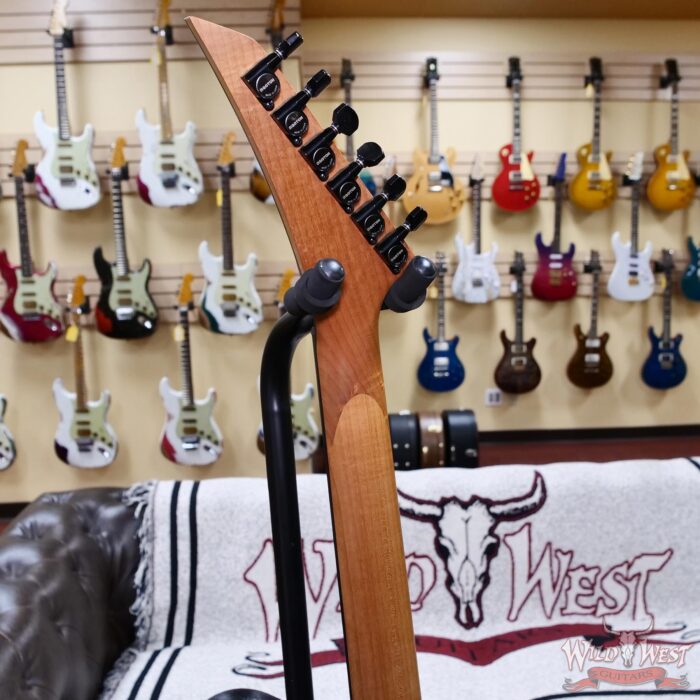 Jackson Custom Shop Kelly Flame Maple Top Ash Body Roasted Maple Neck and Fingerboard TOM Birdge 3-Tone Sunburst 8.20 lbs - Image 11