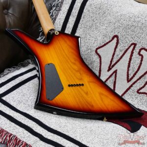 Jackson Custom Shop Kelly Flame Maple Top Ash Body Roasted Maple Neck and Fingerboard TOM Birdge 3-Tone Sunburst 8.20 lbs - Image 12