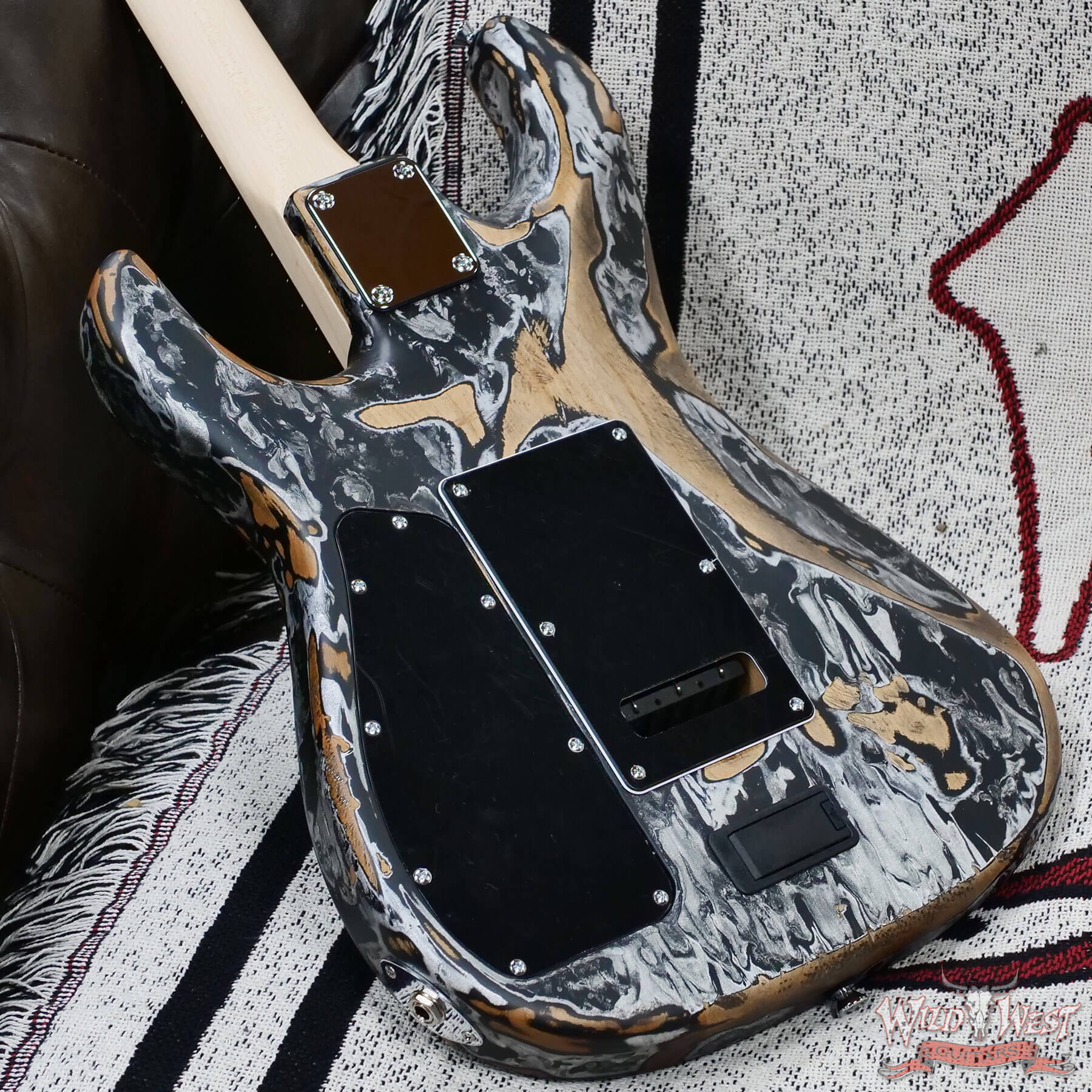 JamesTylerUSA-25641-D7 James Tyler USA Studio Elite HD Standard '64 Neck Heavy Thrashed (Aged) Black Shmear 7.00 lbs - Image 12