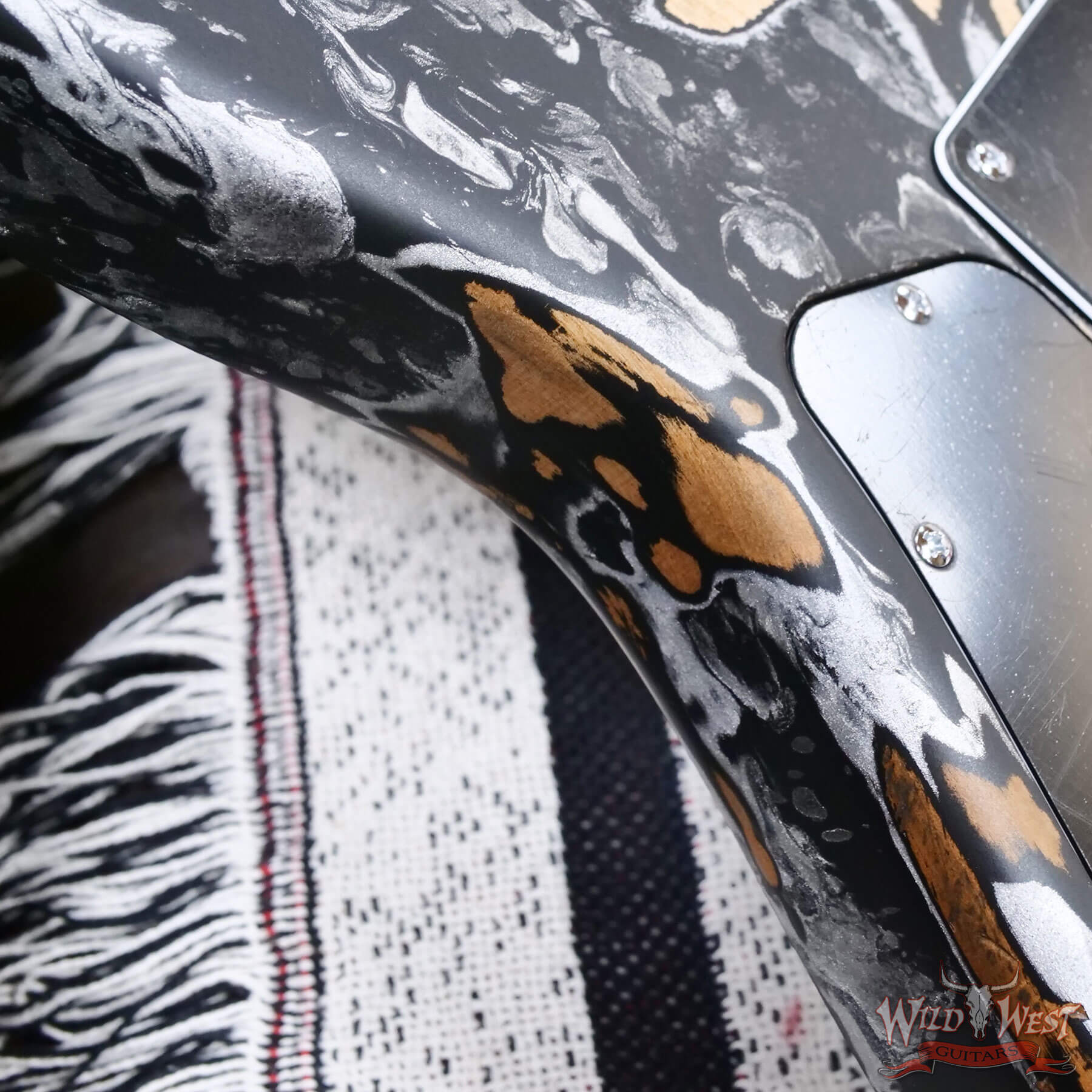 JamesTylerUSA-25641-D8 James Tyler USA Studio Elite HD Standard '64 Neck Heavy Thrashed (Aged) Black Shmear 7.00 lbs - Image 13